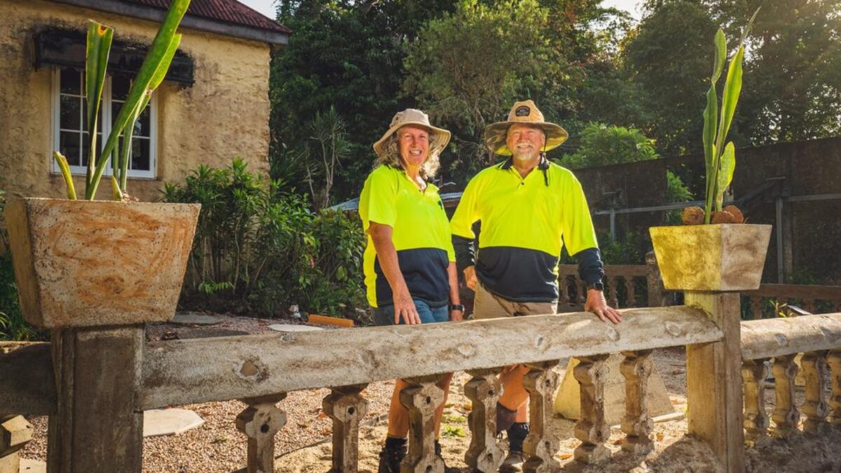 Seniors paid to work in tourism to keep receiving the Age Pension 